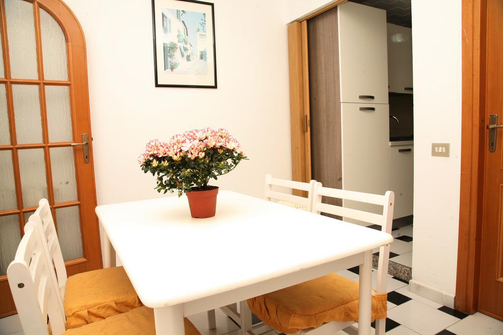 كالياري De Amicis Apartment الغرفة الصورة